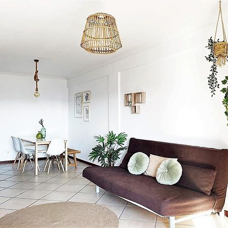 Green House Free Netflix And Garage Aveiro Exteriör bild